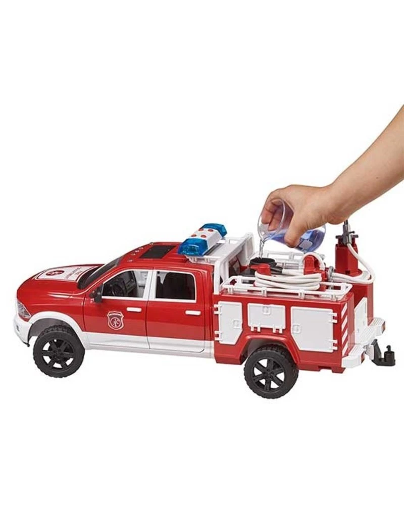 Bruder 02544 - RAM 2500 Brandweerwagen 1 Bruder 02544 - RAM 2500 Brandweerwagen