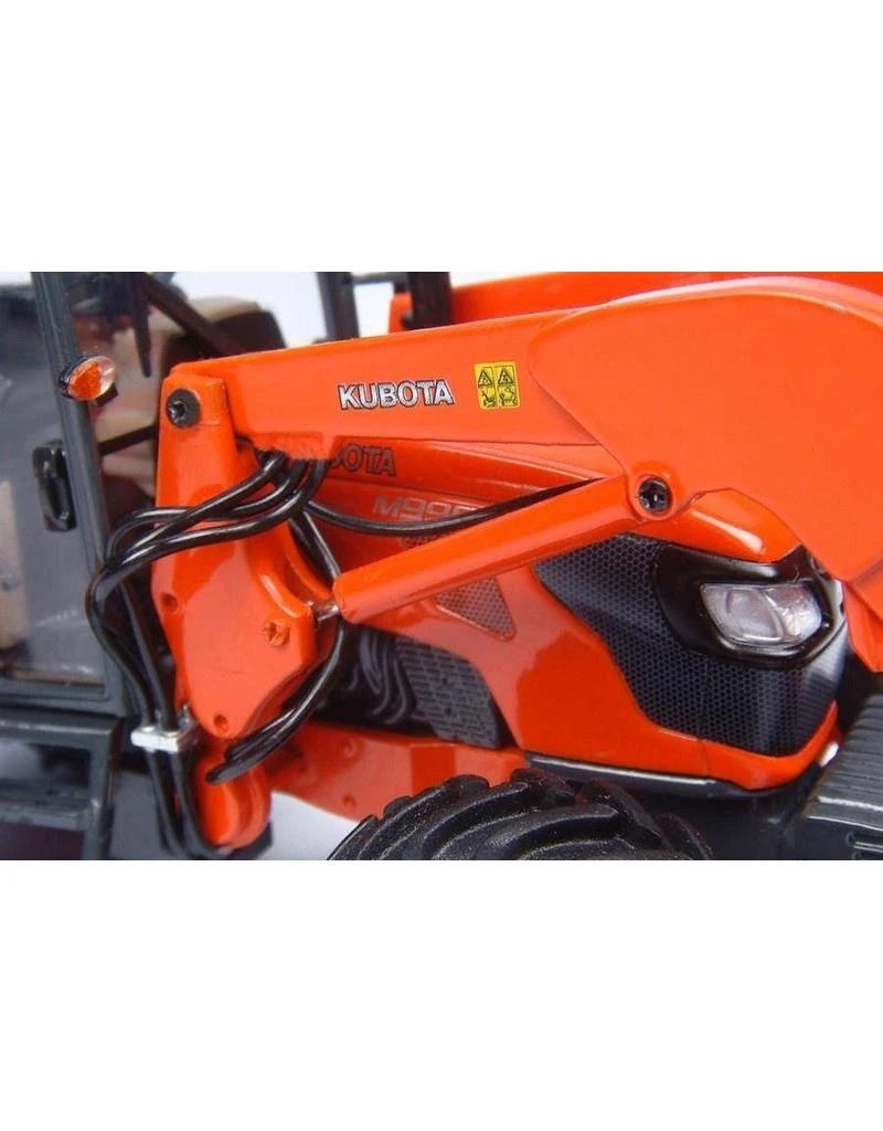 Universal Hobbies 4869 - Kubota M9960 Met Frontlader 1:32 6 Universal Hobbies 4869 - Kubota M9960 Met Frontlader 1:32 - Afbeelding 6