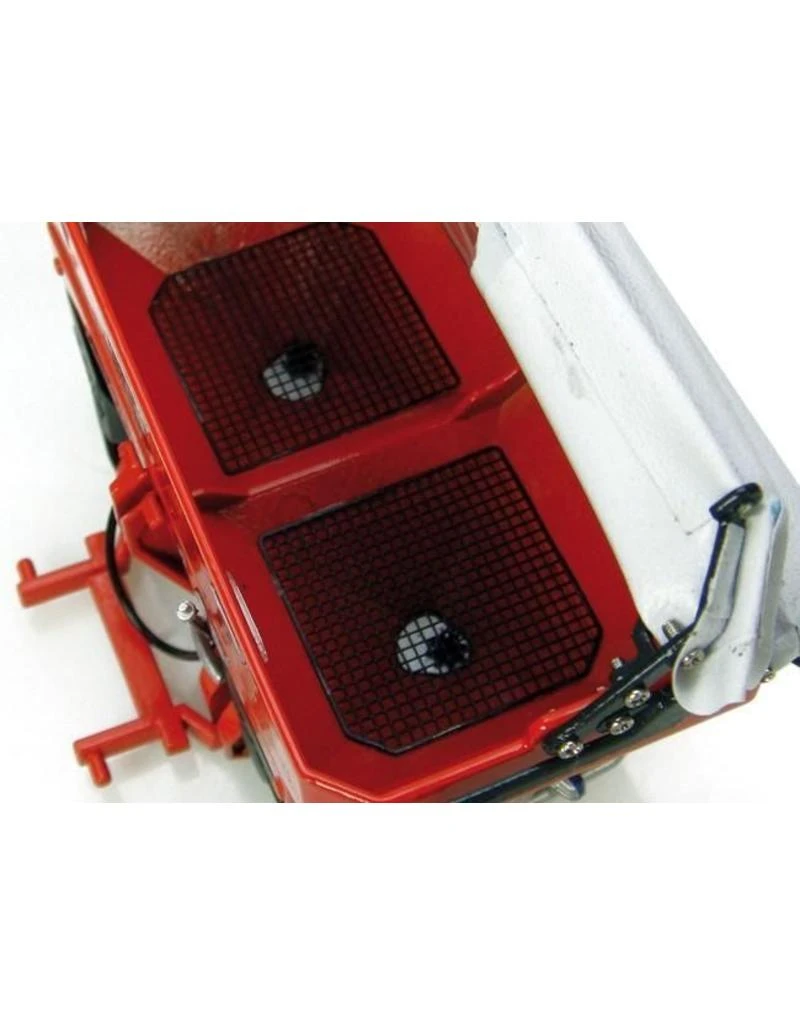 Universal Hobbies Kuhn 40.1 Sprayer With Soft Top Cover 1:32 4 Universal Hobbies Kuhn 40.1 Sprayer With Soft Top Cover 1:32 - Afbeelding 4