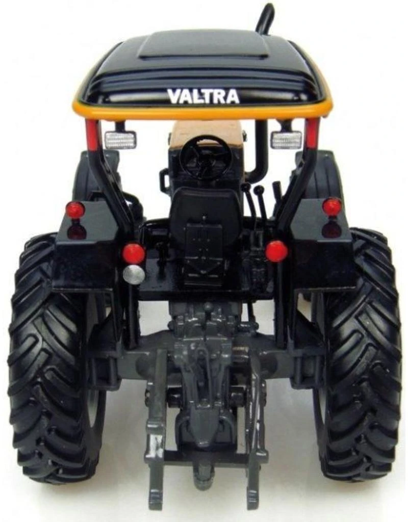 Universal Hobbies Valtra A750 1:32 2 Universal Hobbies Valtra A750 1:32 - Afbeelding 2